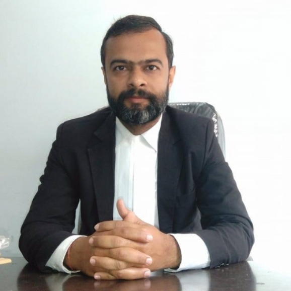 Adv Varun Kumar